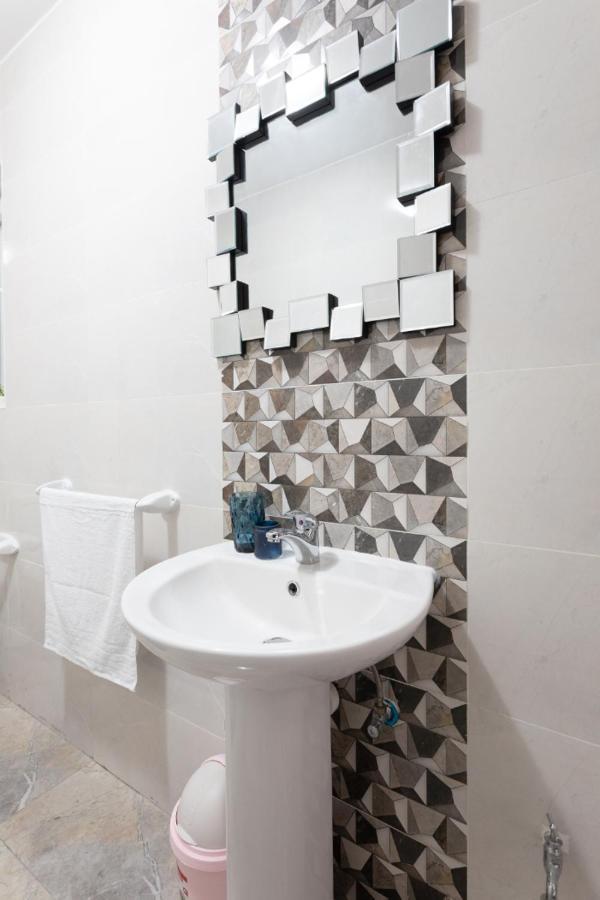 F3 Room 2, Private Room Two Single Beds Shared Bathroom Msida Kültér fotó